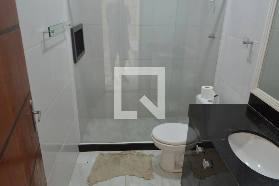 Casa de 3 quartos com janelas do piso ao teto — photo 36