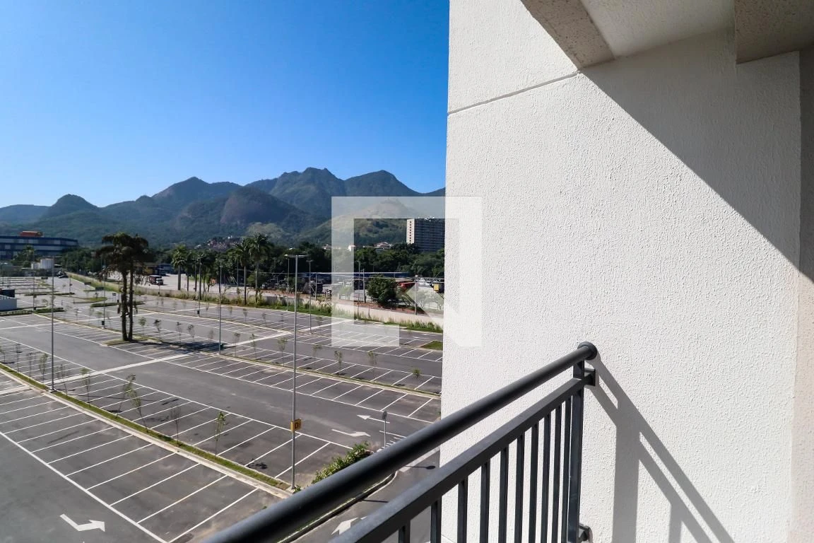 Apartamento sem mobília com 2 quartos e garagem — photo 9