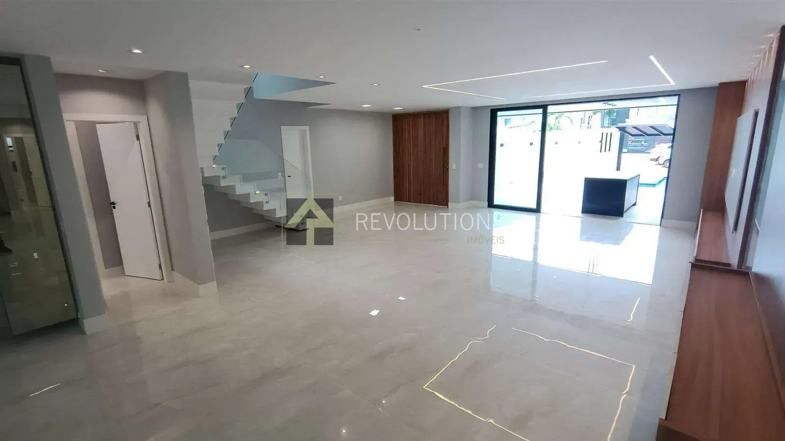 House with 5 bedrooms and 5 en-suites — photo 8