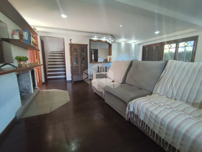 Мебльований будинок з 4 спальнями-сюїтами та садом 240 м² — photo 9