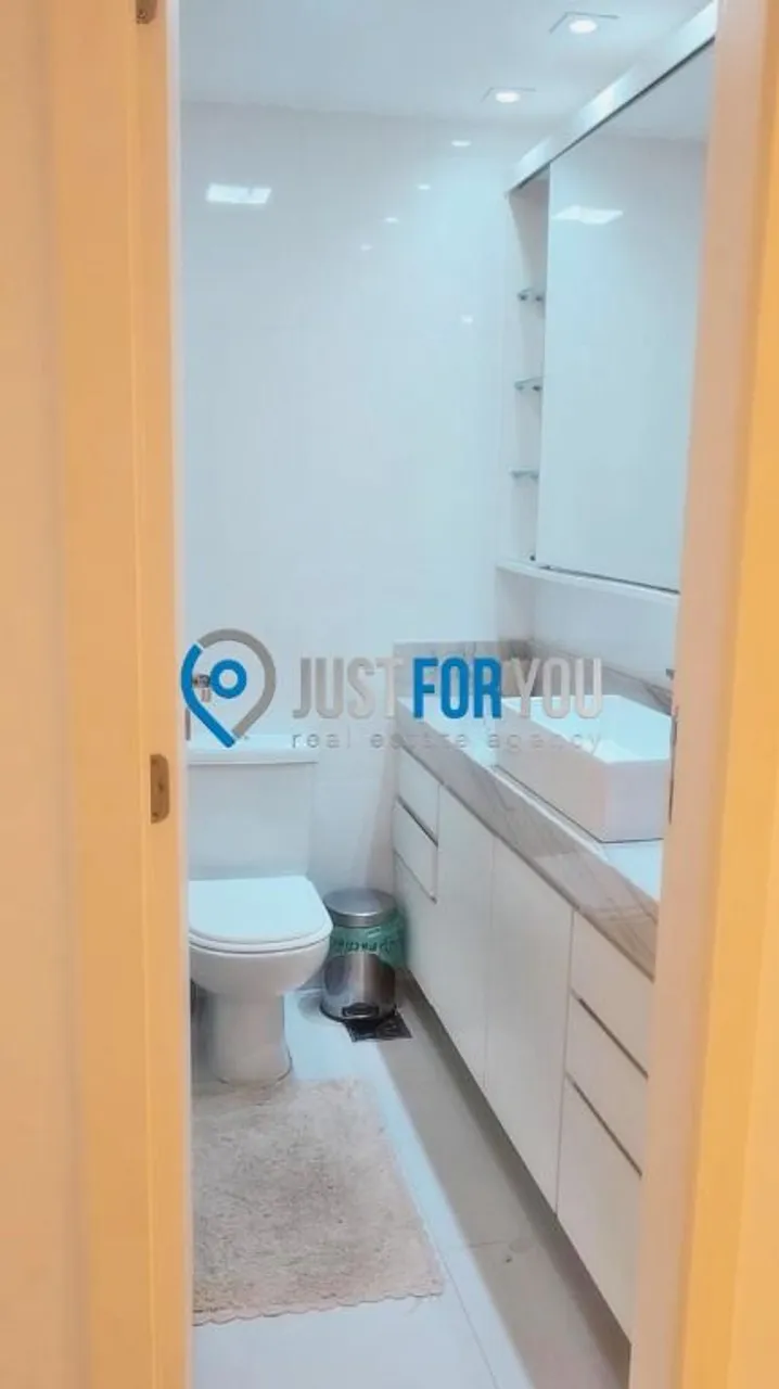 Furnished apartment with 2 bedrooms and 3 bathrooms — photo 11
