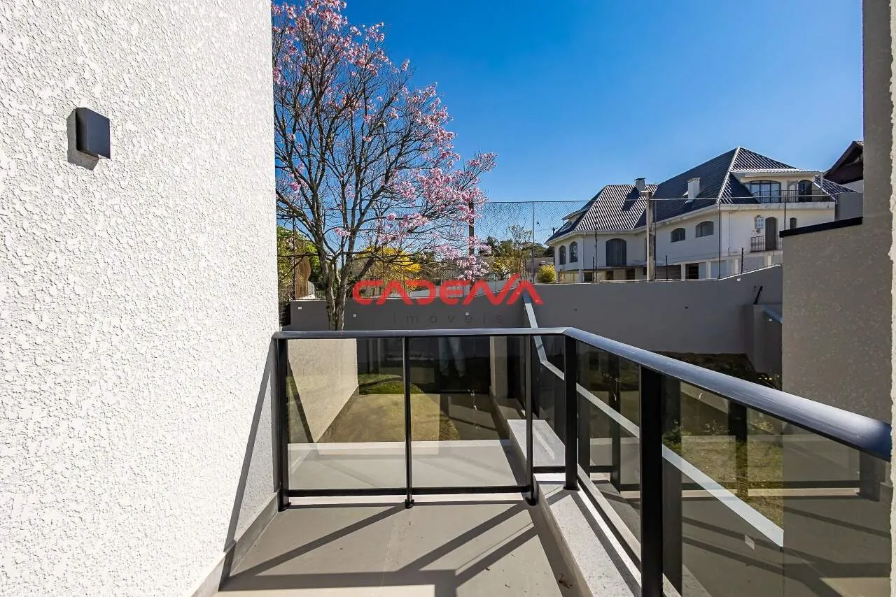 House with 4 bedrooms and 306 m² plus a balcony — photo 22