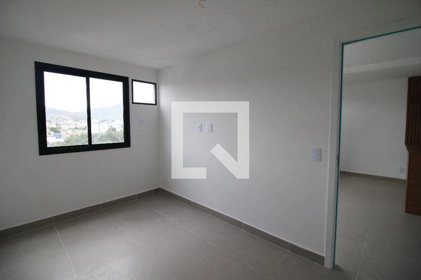2-bedroom apartment in a building with a pool — photo 27