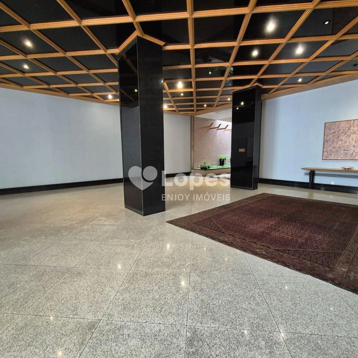 2-bedroom apartment in a building with a sauna — photo 46