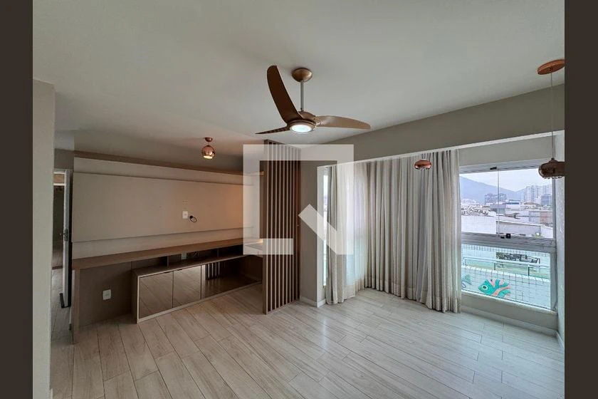 4-bedroom apartment in a building with a sauna — photo 14