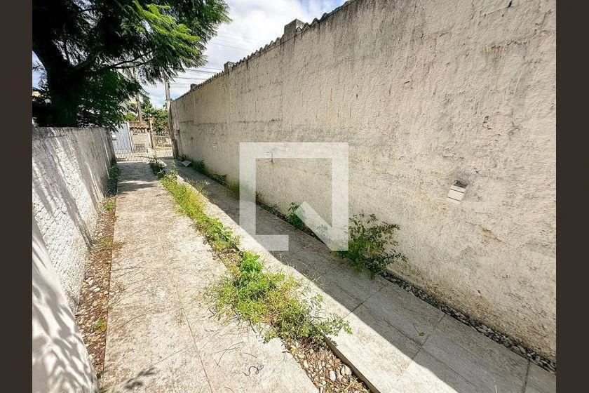 Casa de 2 dormitorios, 1 con baño propio, 300 m² — photo 46