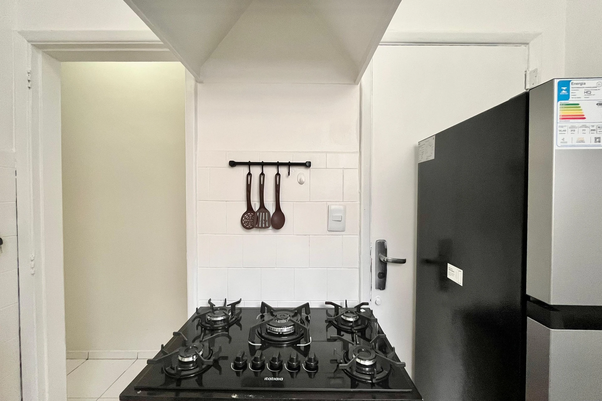 Furnished apartment with 2 bedrooms and 1 bathroom — photo 26