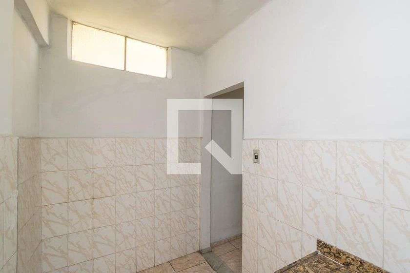 Rental apartment with 2 bedrooms and separate kitchen — photo 9