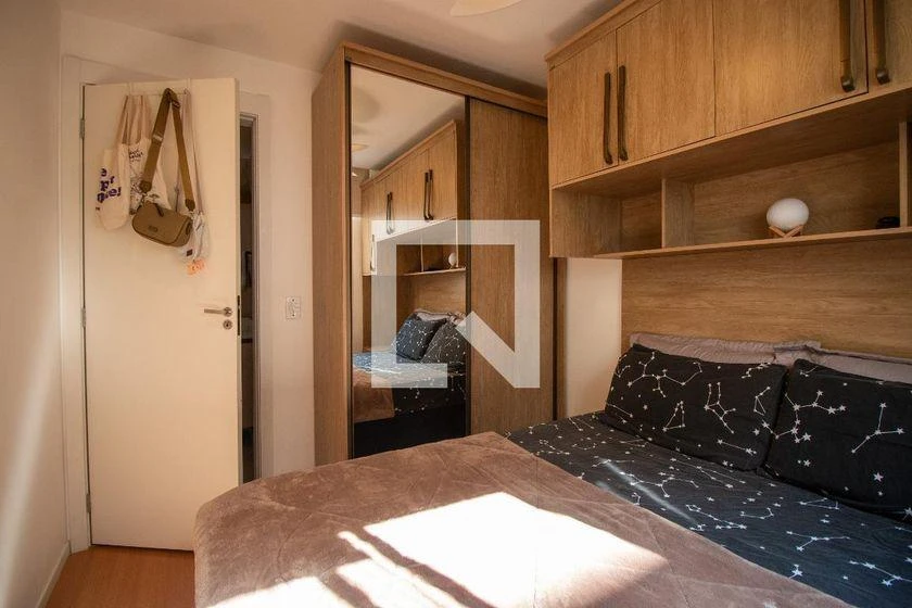 One-bedroom apartment with a washing machine — photo 8