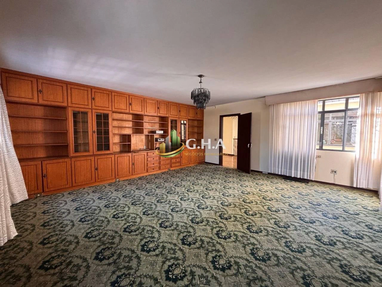 Sobrado com 6 dormitórios e guarda-roupas embutidos — photo 15
