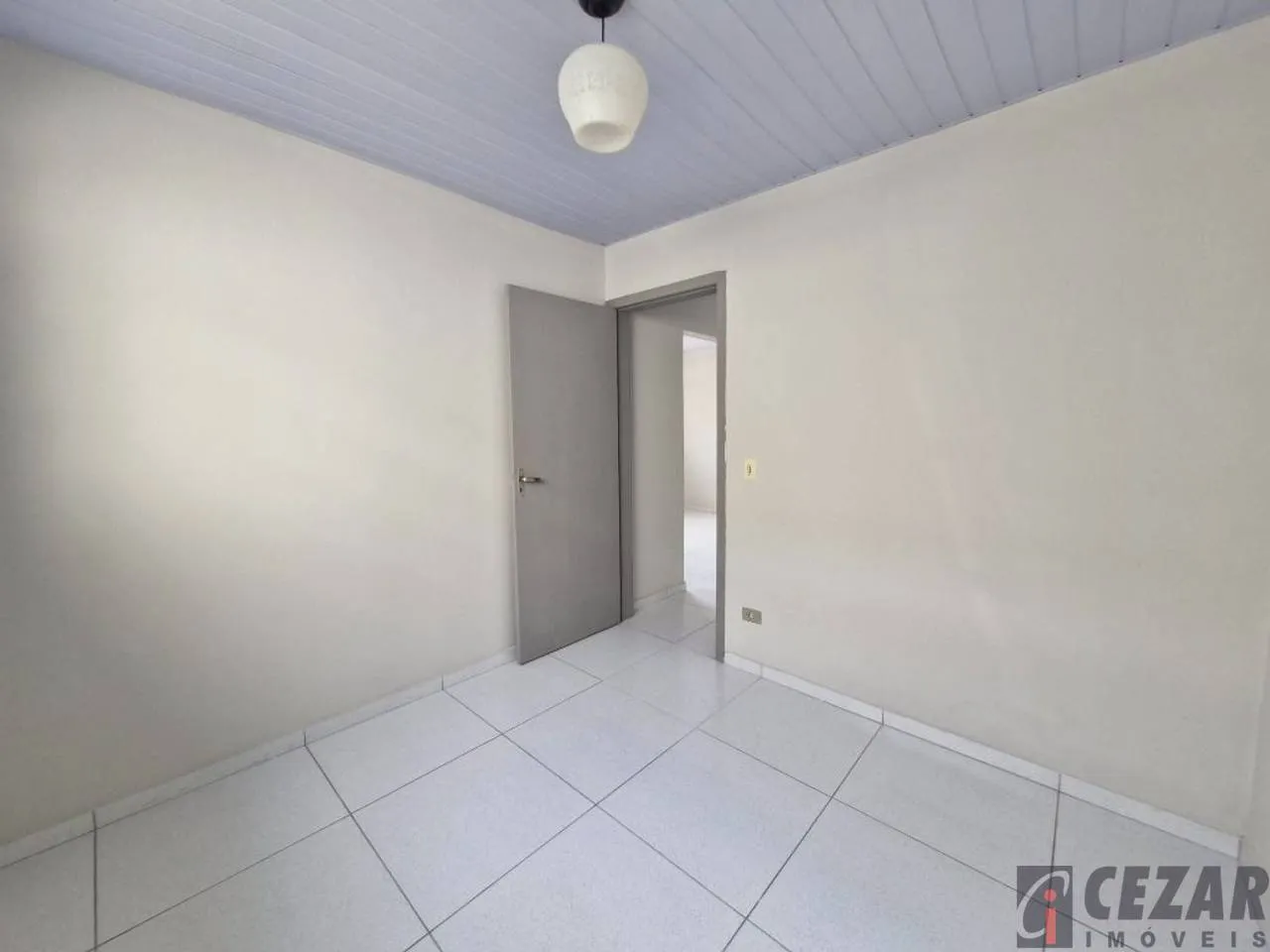 Unfurnished house with 2 bedrooms and a laundry area — photo 13