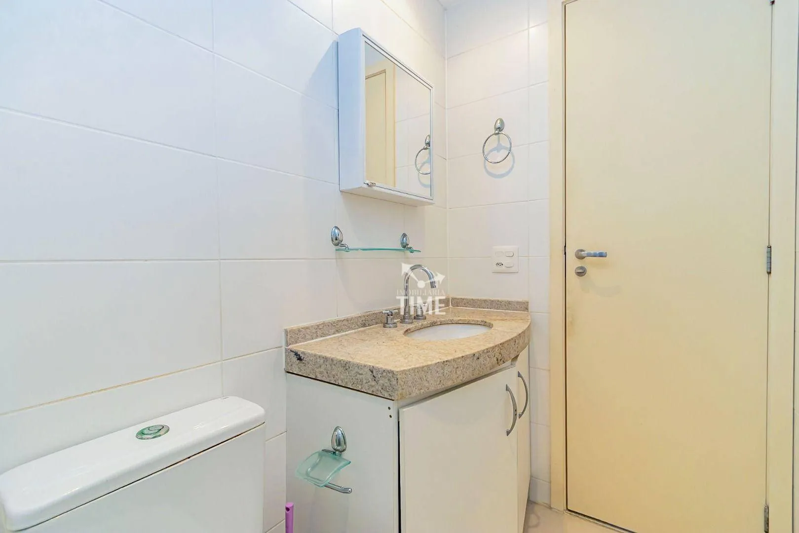 Apartamento mobiliado de 1 dormitório com 93 m² — photo 18