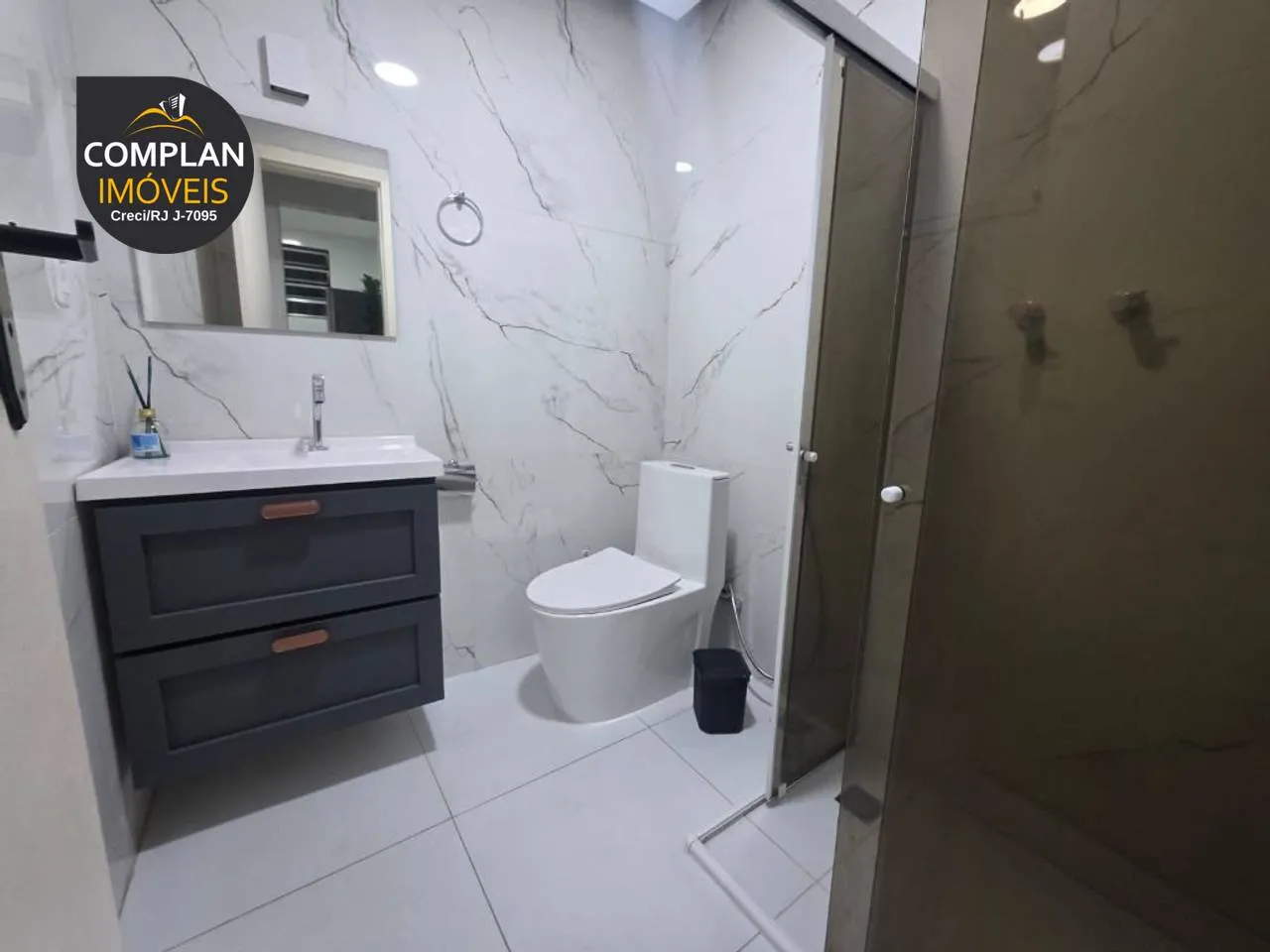 2-bedroom apartment with a washing machine in Rio de Janeiro — photo 9