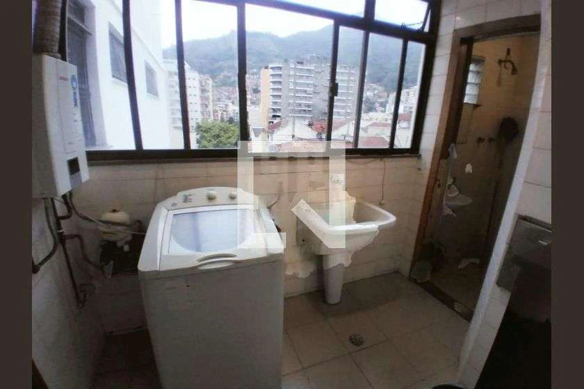 Apartamento mobiliado com 6 quartos e 240 m² — photo 13