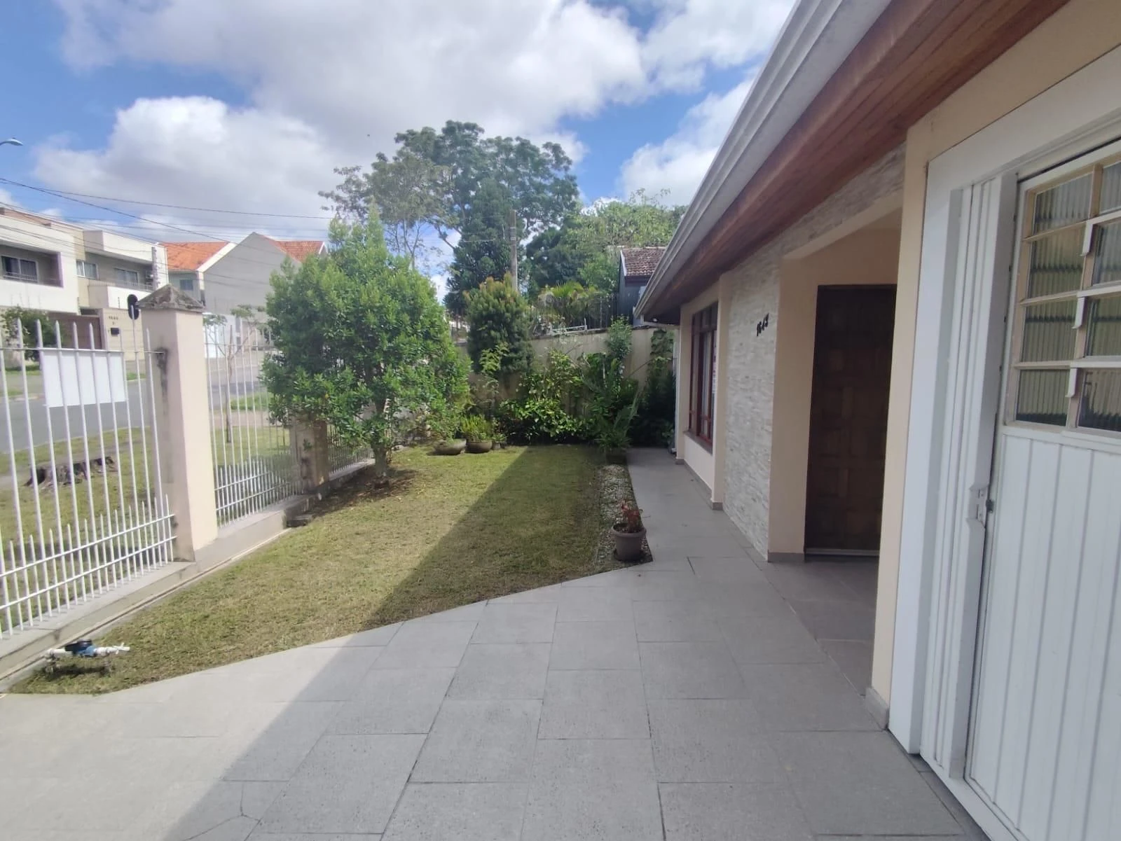 Casa, 90 m², com piso de madeira ou laminado — photo 24