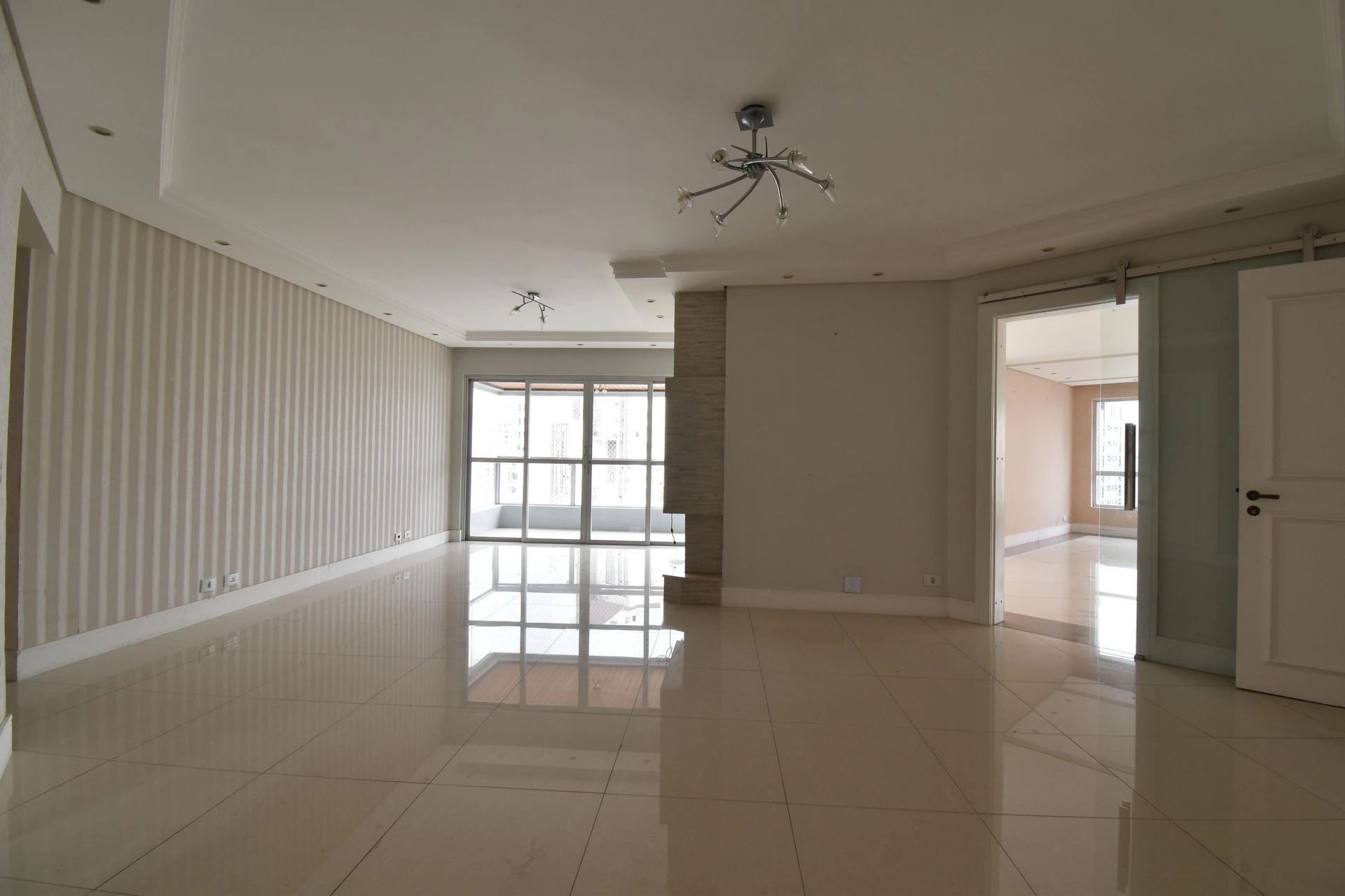 4-bedroom apartment with a jacuzzi — photo 18