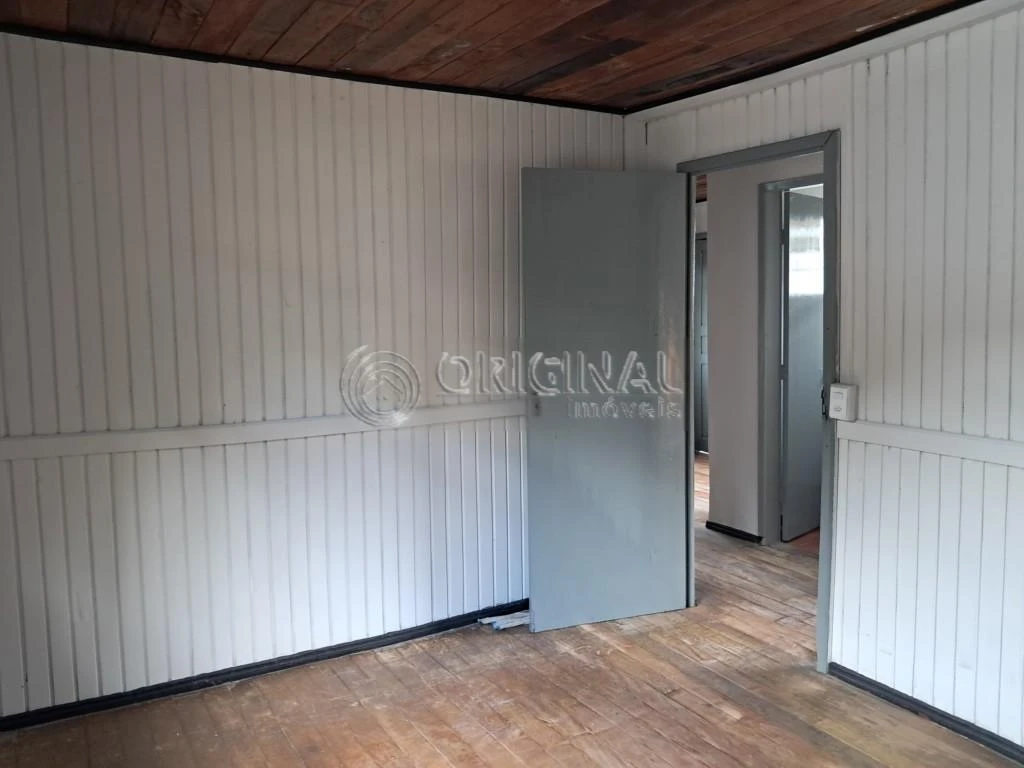 Будинок із 2 спальнями та дерев'яною підлогою або ламінатом — photo 10