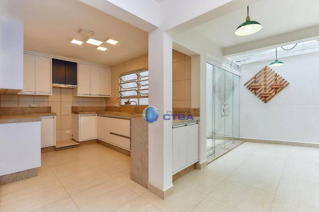 House, 164 m², with wood or laminate floors — photo 8