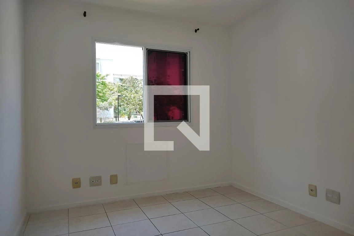 Unfurnished apartment with 3 bedrooms and open kitchen — photo 42