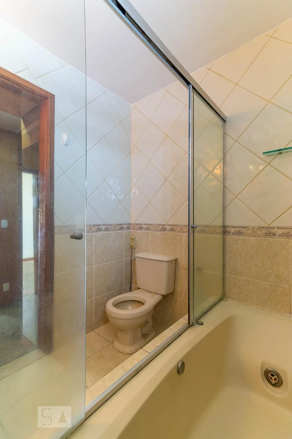 4-bedroom house with a jacuzzi in Rio de Janeiro — photo 34
