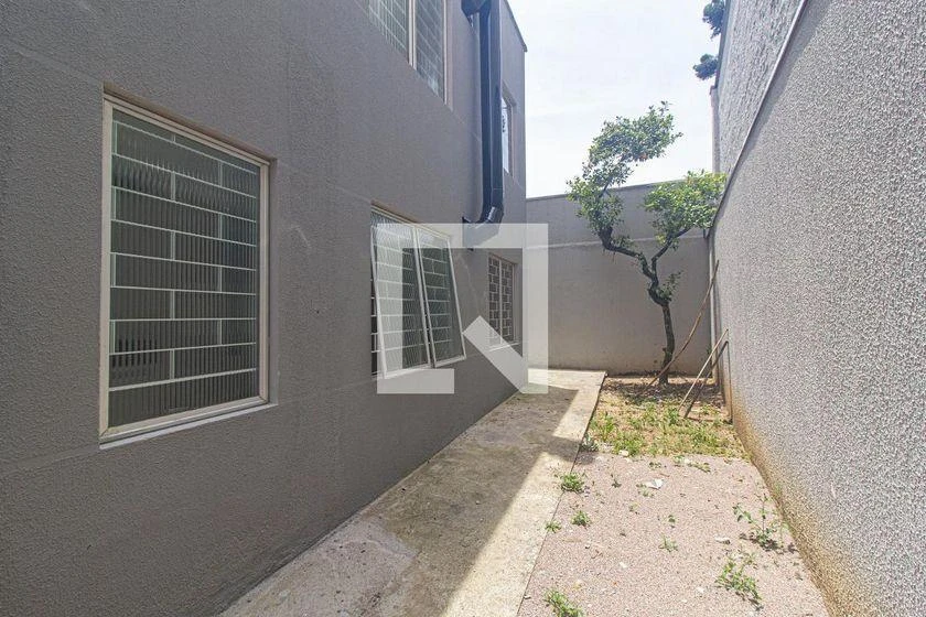 Unfurnished apartment with a private garden and 3 bedrooms — photo 31