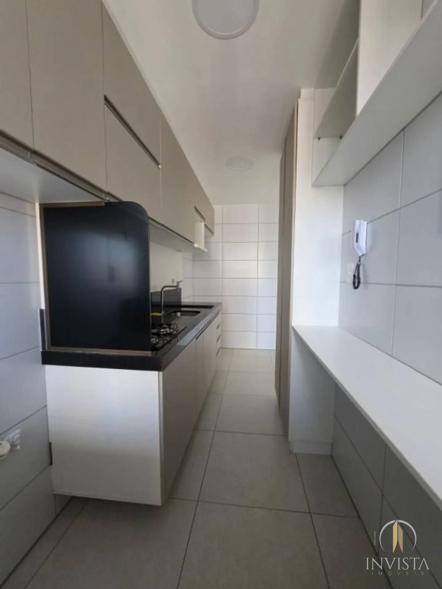 2-bedroom apartment with a water view — photo 33
