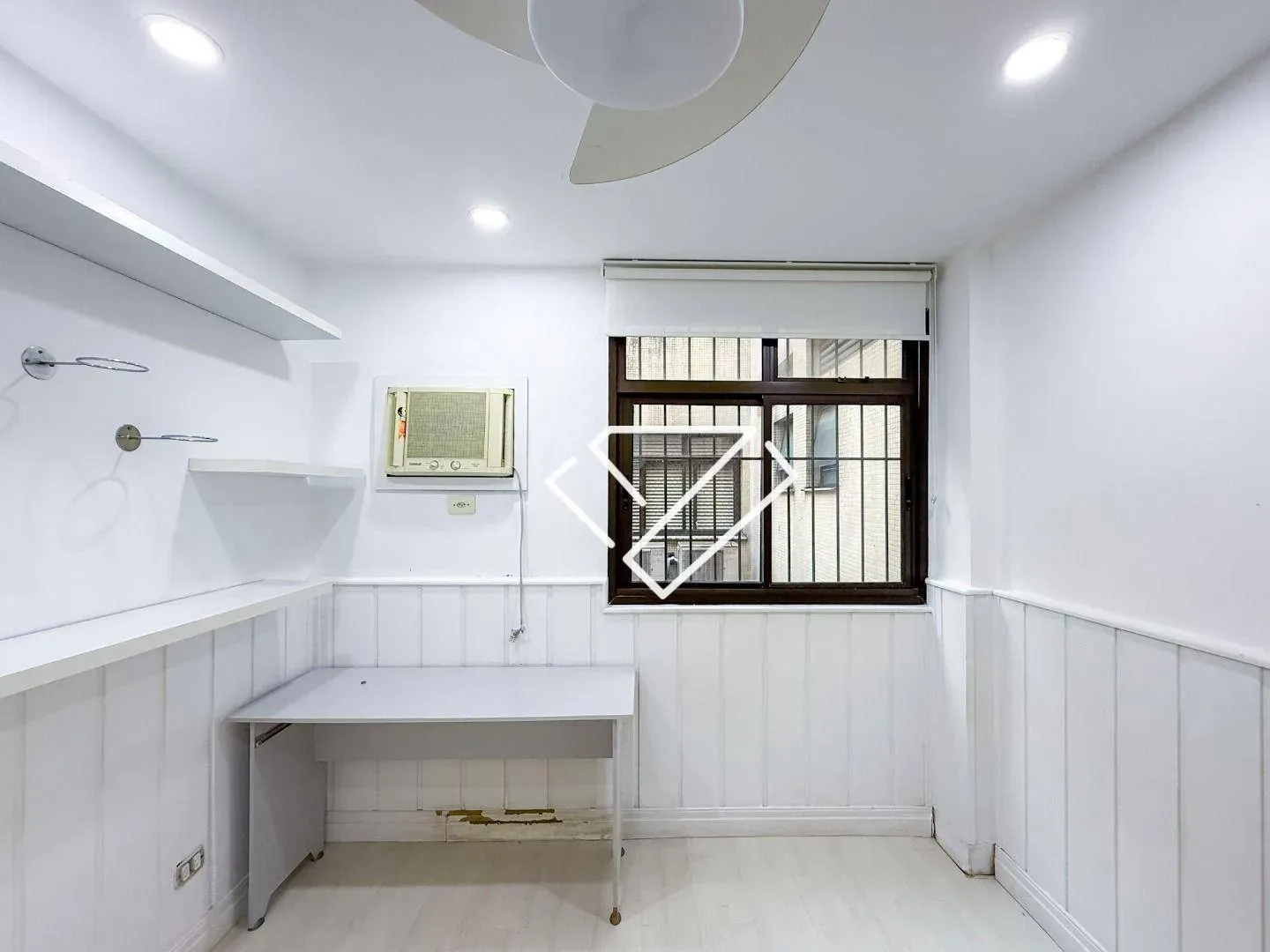 Apartamento com 4 quartos, 3 banheiros e varanda fechada — photo 23