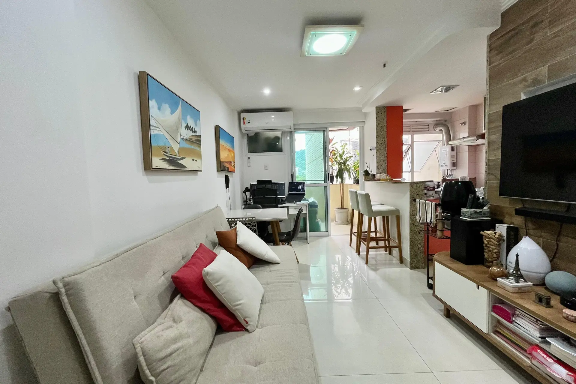 Furnished 1-bedroom apartment with pet-friendly policy — photo 15
