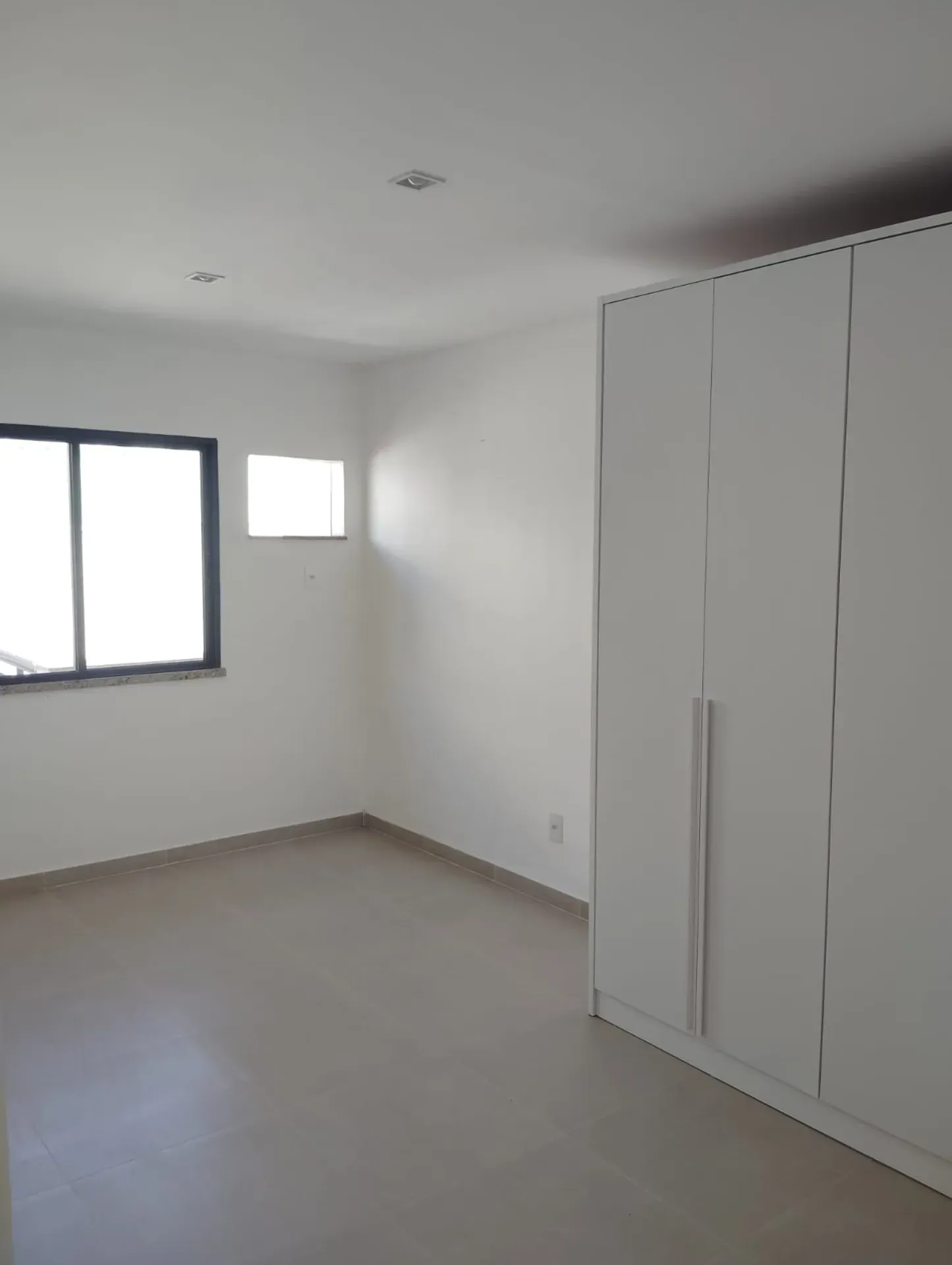 Apartment, 206 m², with a grill on the balcony — photo 11