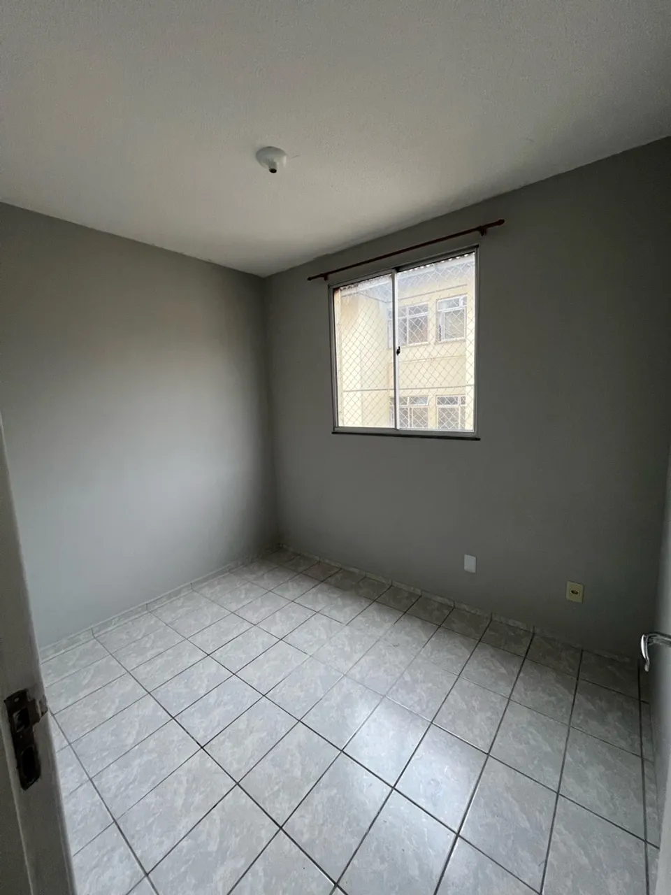 2-bedroom apartment in a building with a pool — photo 7
