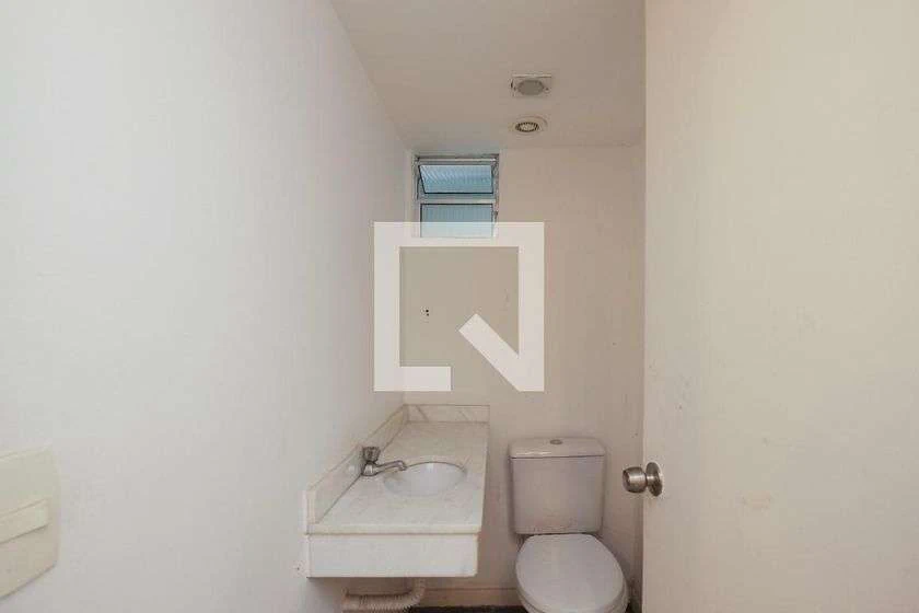 Rental house with 10 bedrooms and a separate kitchen — photo 15