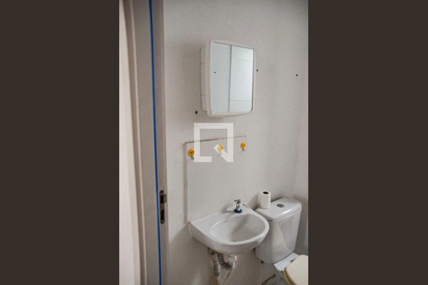 2-bedroom 45 m² apartment with a dedicated laundry area — photo 7