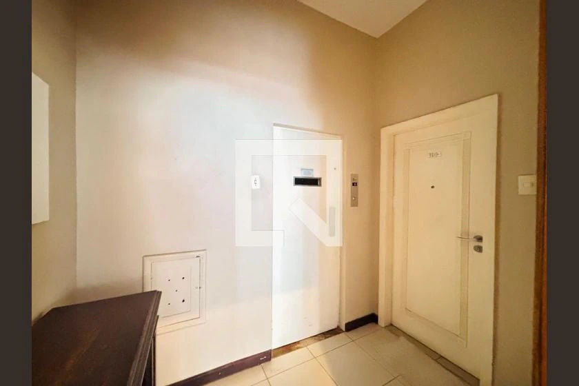 Apartamento mobiliado com 3 quartos e 105 m² — photo 38