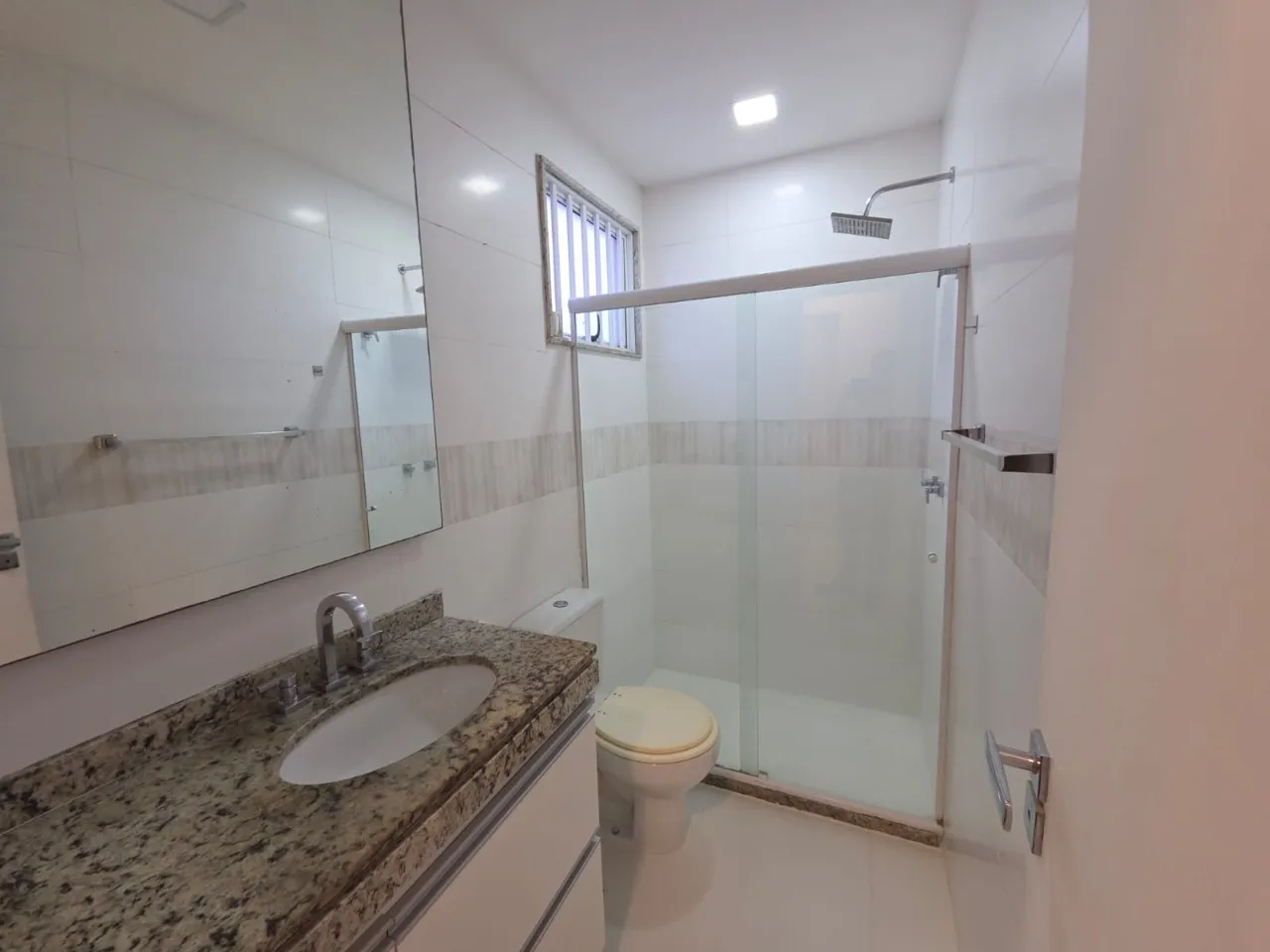 Furnished apartment, 316 m², with a walk-in closet — photo 24