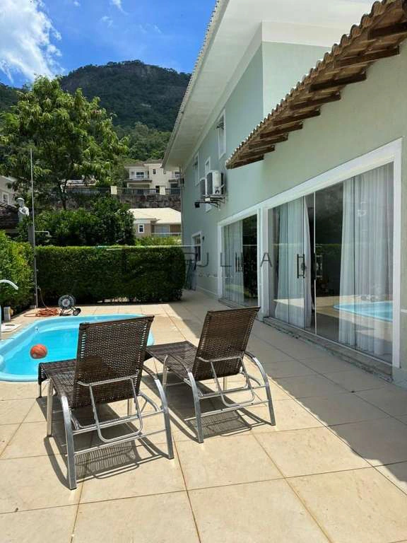 290 m² furnished house with 5 en-suites and 3 parking spaces — photo 15