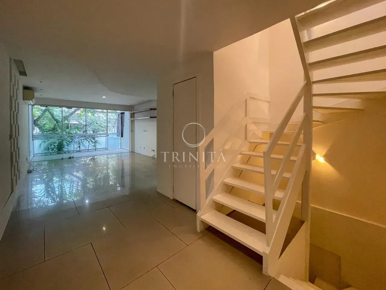 House for rent with 4 bedrooms and 5 bathrooms — photo 18