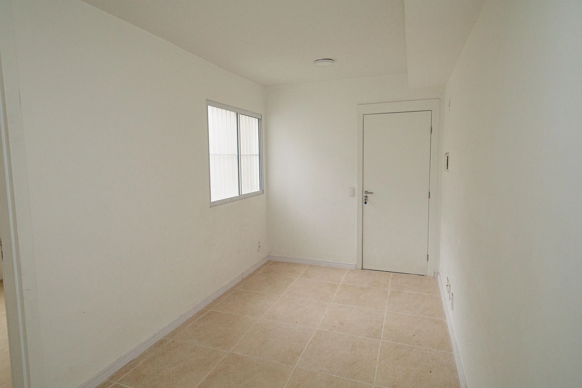 Unfurnished 2-bedroom apartment with 1 bathroom — photo 12