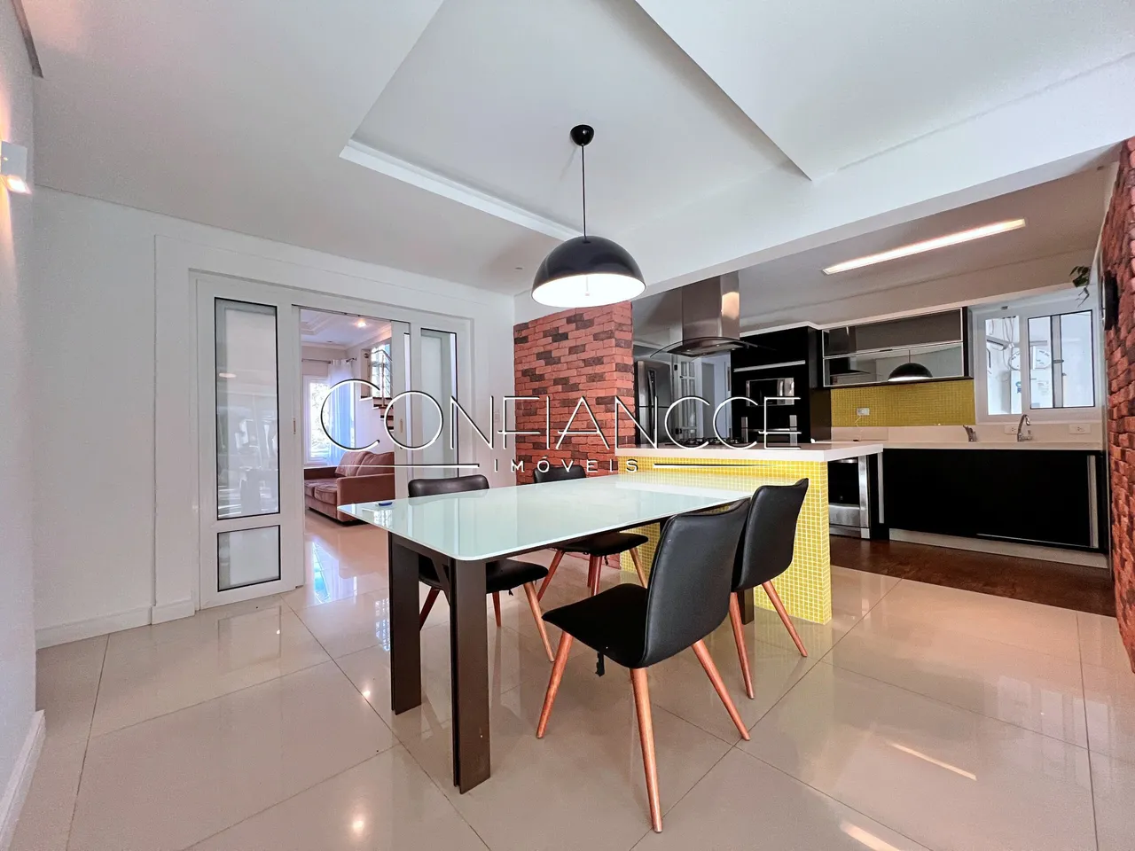 Casa em condomínio com 4 quartos e 6 banheiros — photo 8