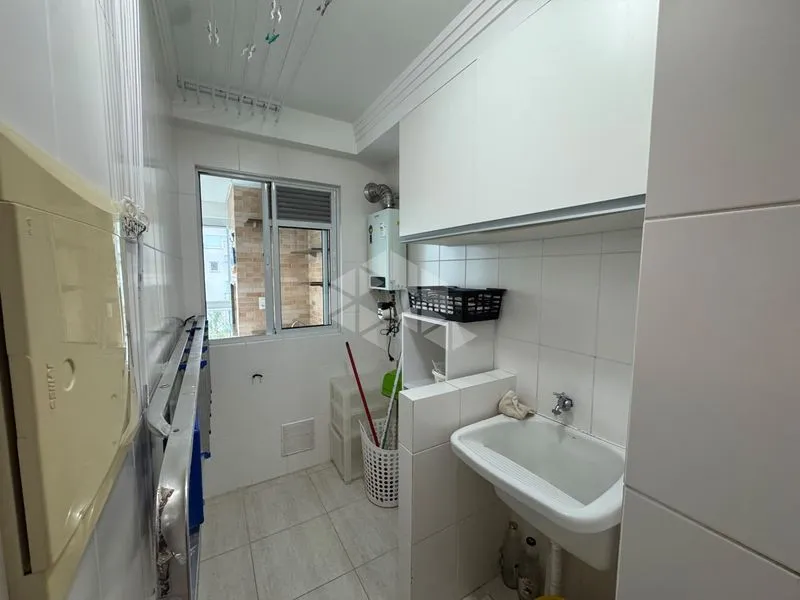 Furnished apartment, 150 m², with a glass-enclosed balcony — photo 10
