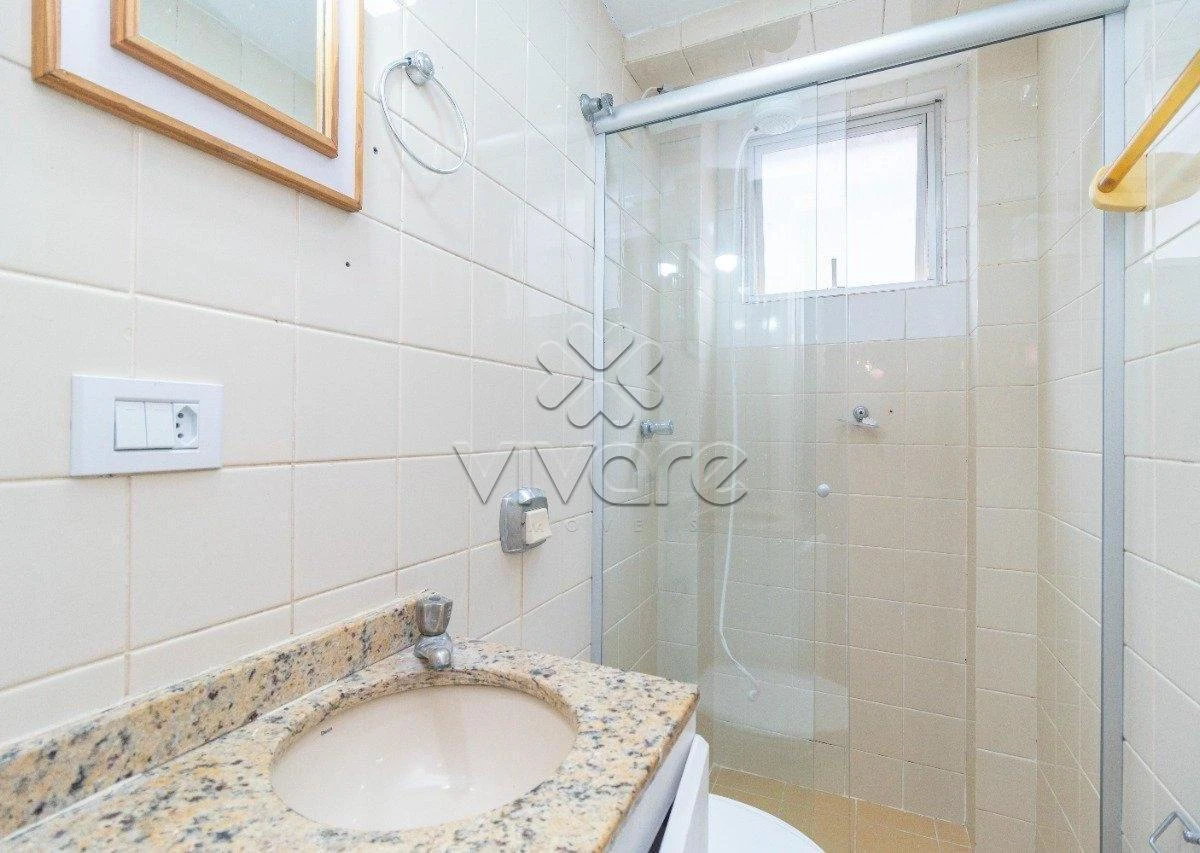 Apartment, 33 m², with a glass-enclosed balcony — photo 14