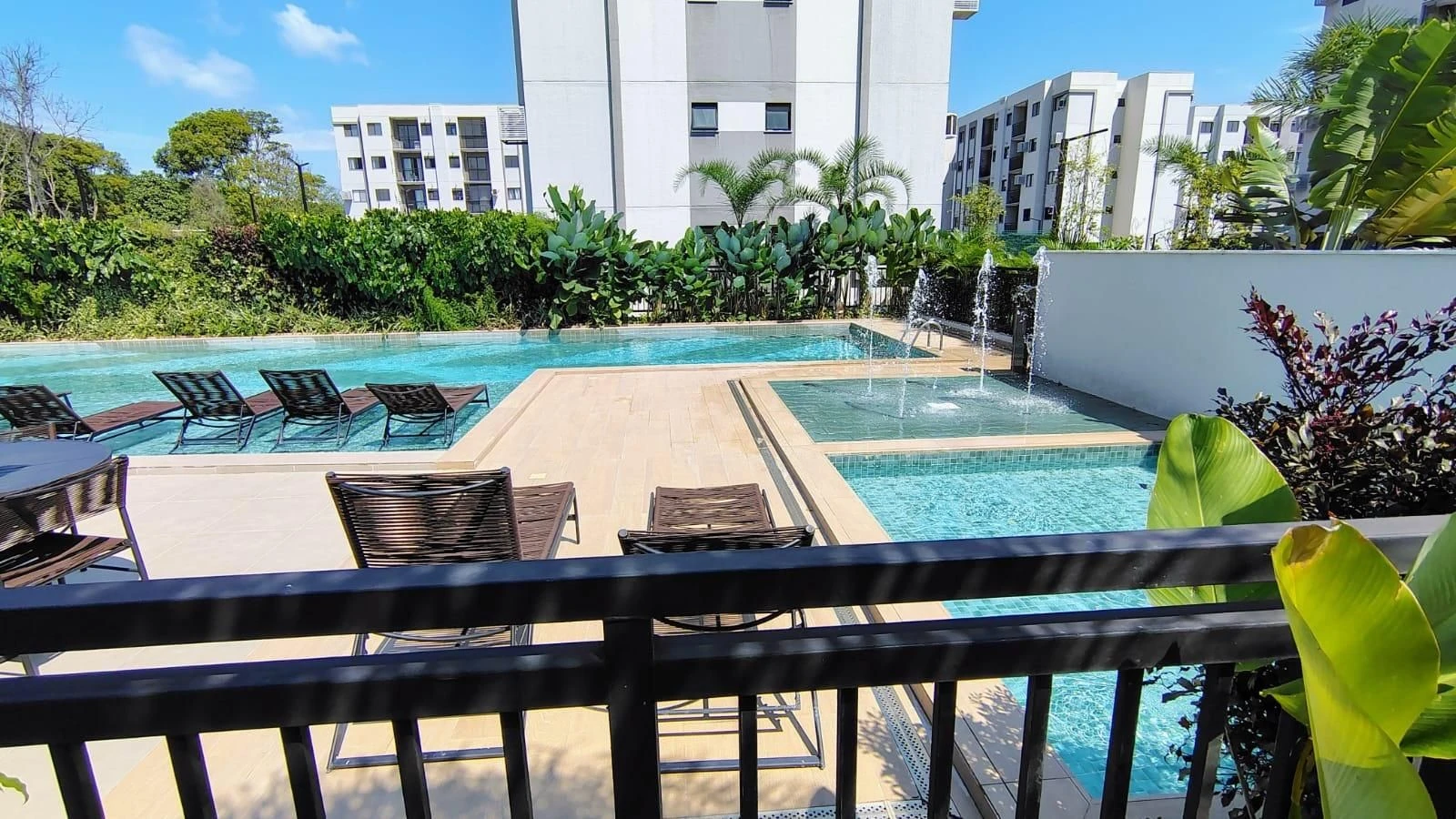 Furnished apartment, 50 m², with a grill on the balcony — photo 47
