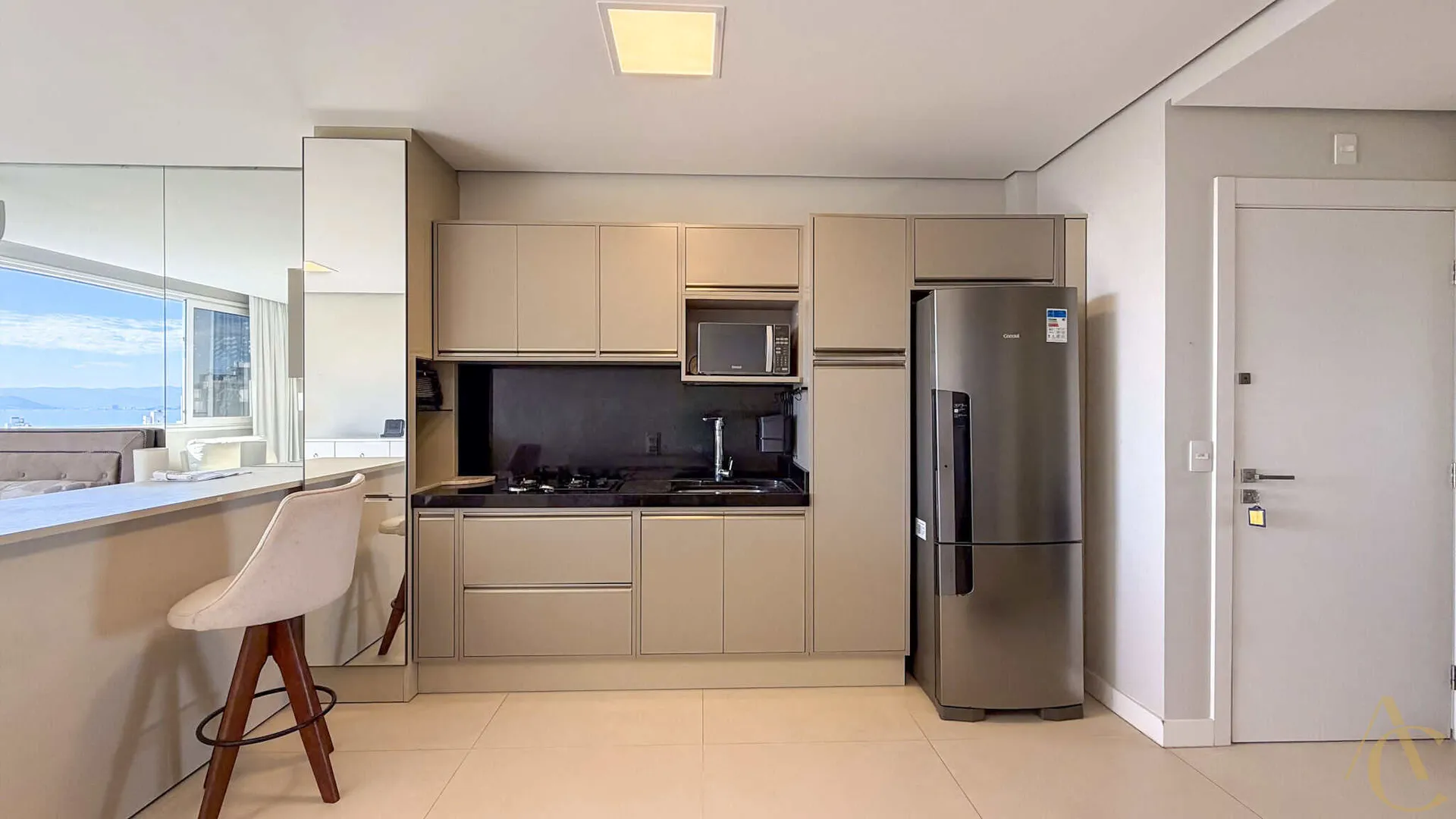 Furnished studio with glassed-in balcony and storage — photo 21