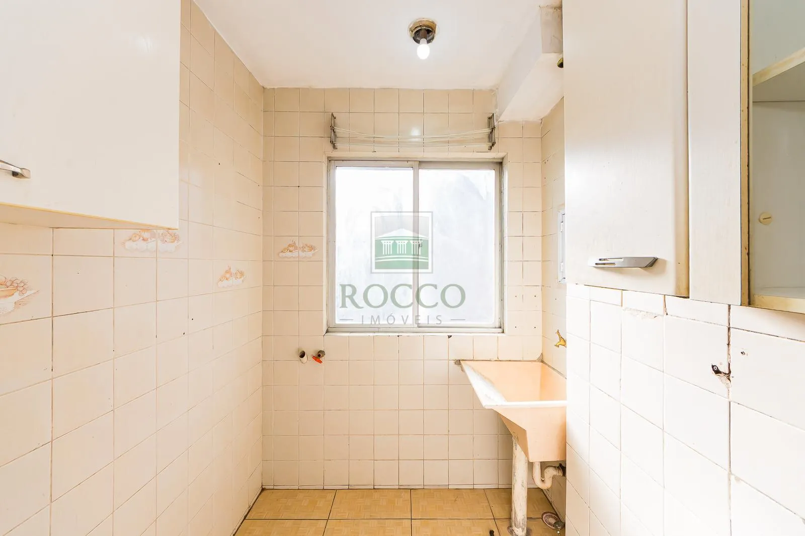 2-bedroom apartment with a glass shower enclosure on the 7th floor — photo 16