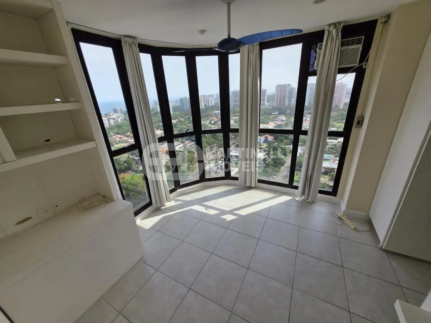 Apartamento sem mobília com 3 quartos e 5 banheiros — photo 22