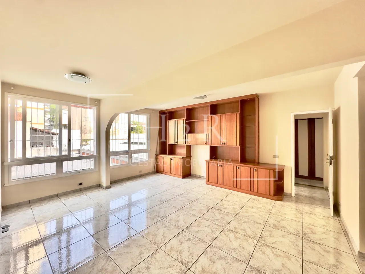 Apartment, 130 m², with a home office