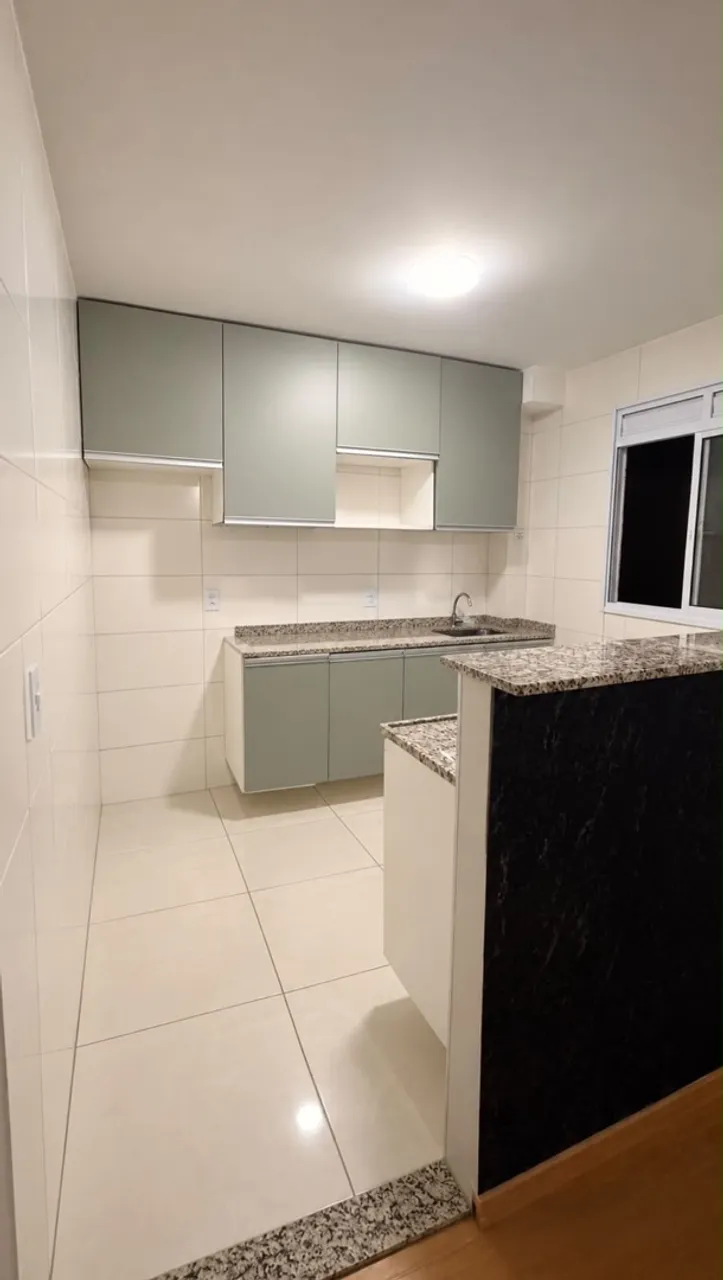 2-bedroom apartment in a building with a gym — photo 2