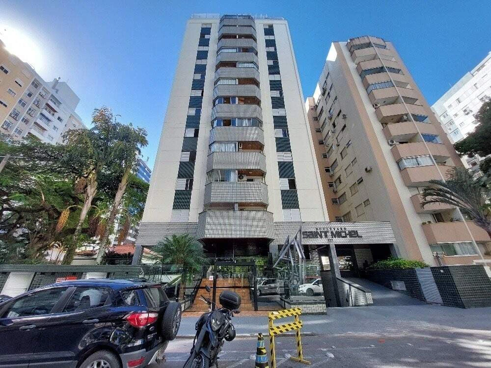 3-bedroom apartment in a building with a gym — photo 28