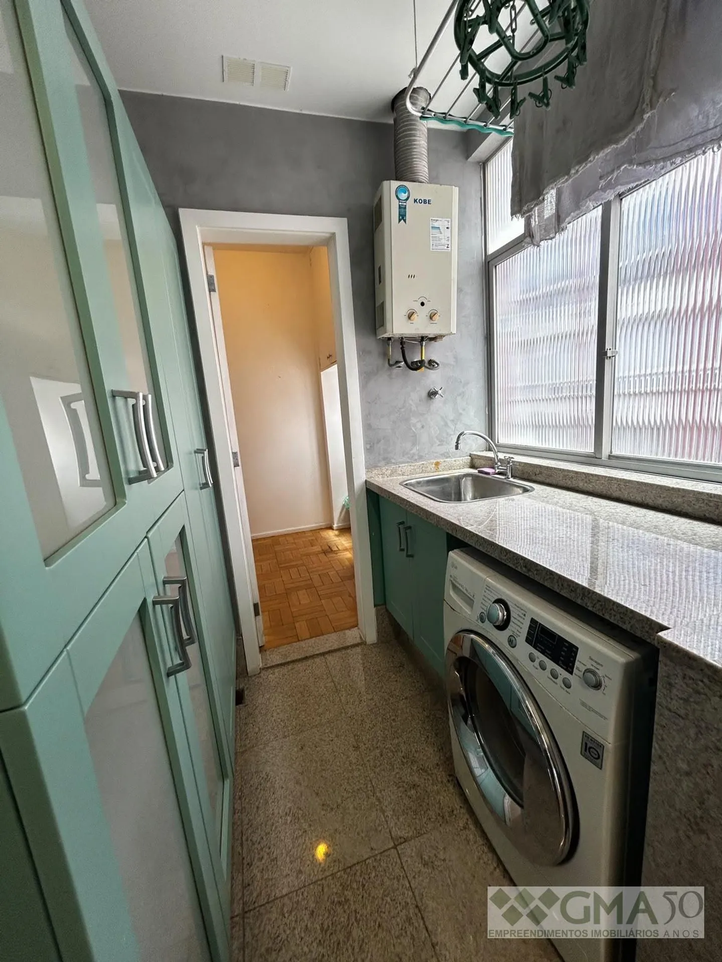 Рабочее место и 2 спальни: квартира 145 м² — photo 4