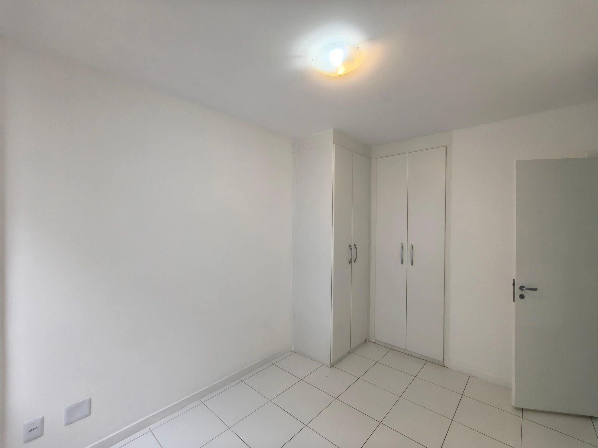 Home office in a 2-bedroom apartment, 57 m² — photo 25