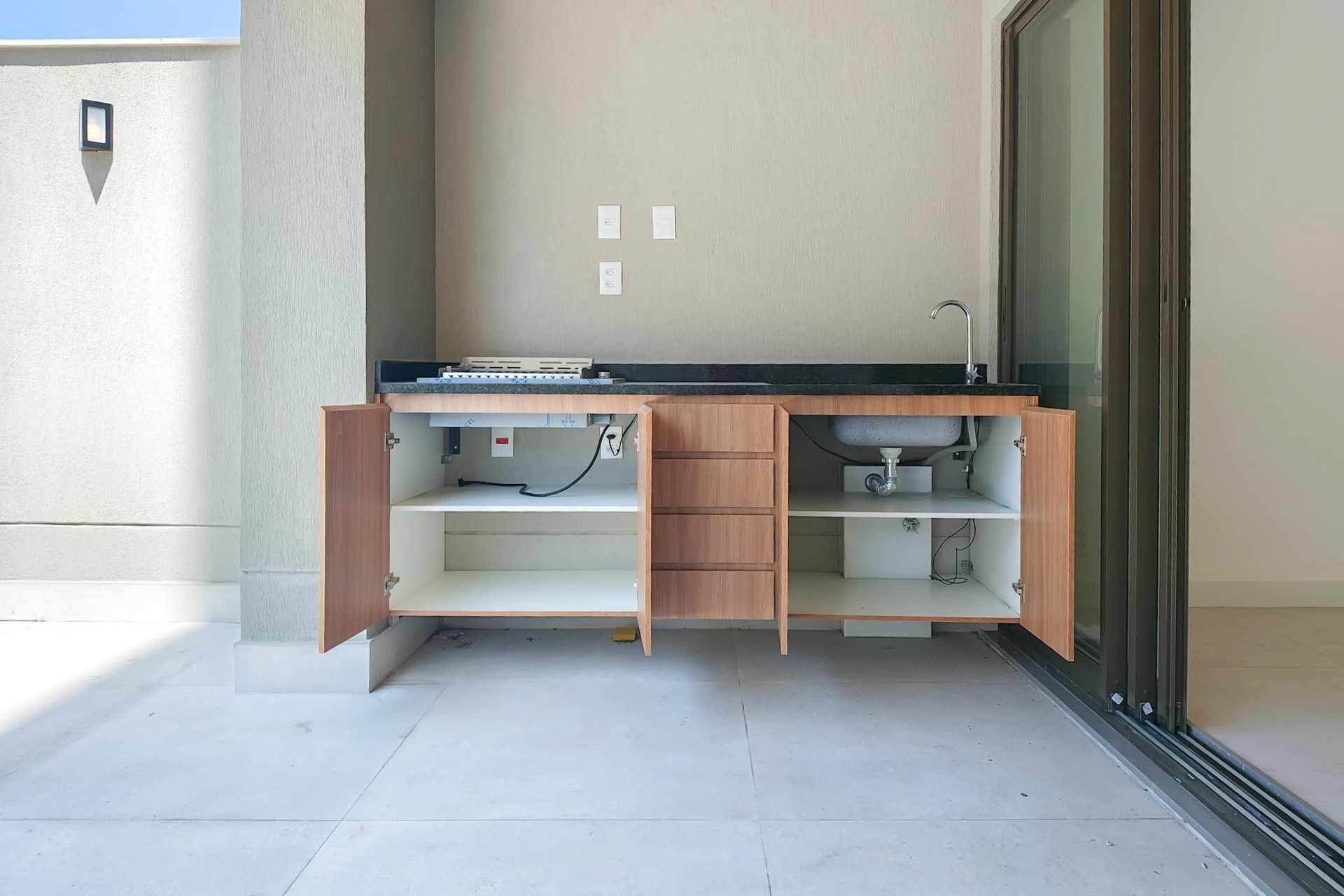 Apartment, 143 m², with a grill on the balcony — photo 34